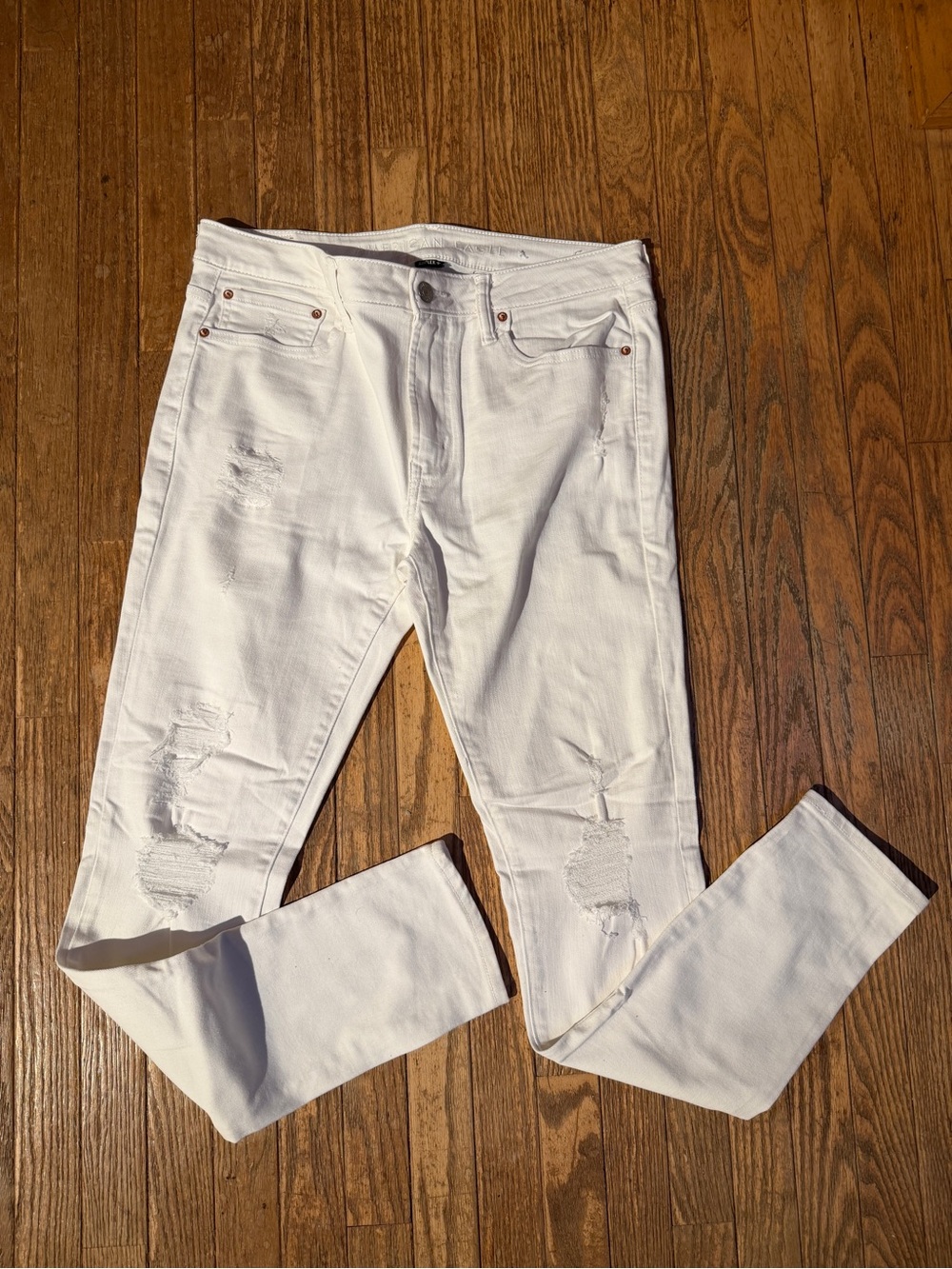 American Eagle Outfitters White Distressed Athletic Skinny Jeans